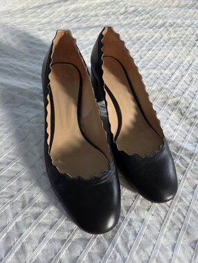 Chloe Scalloped Leather Pumps